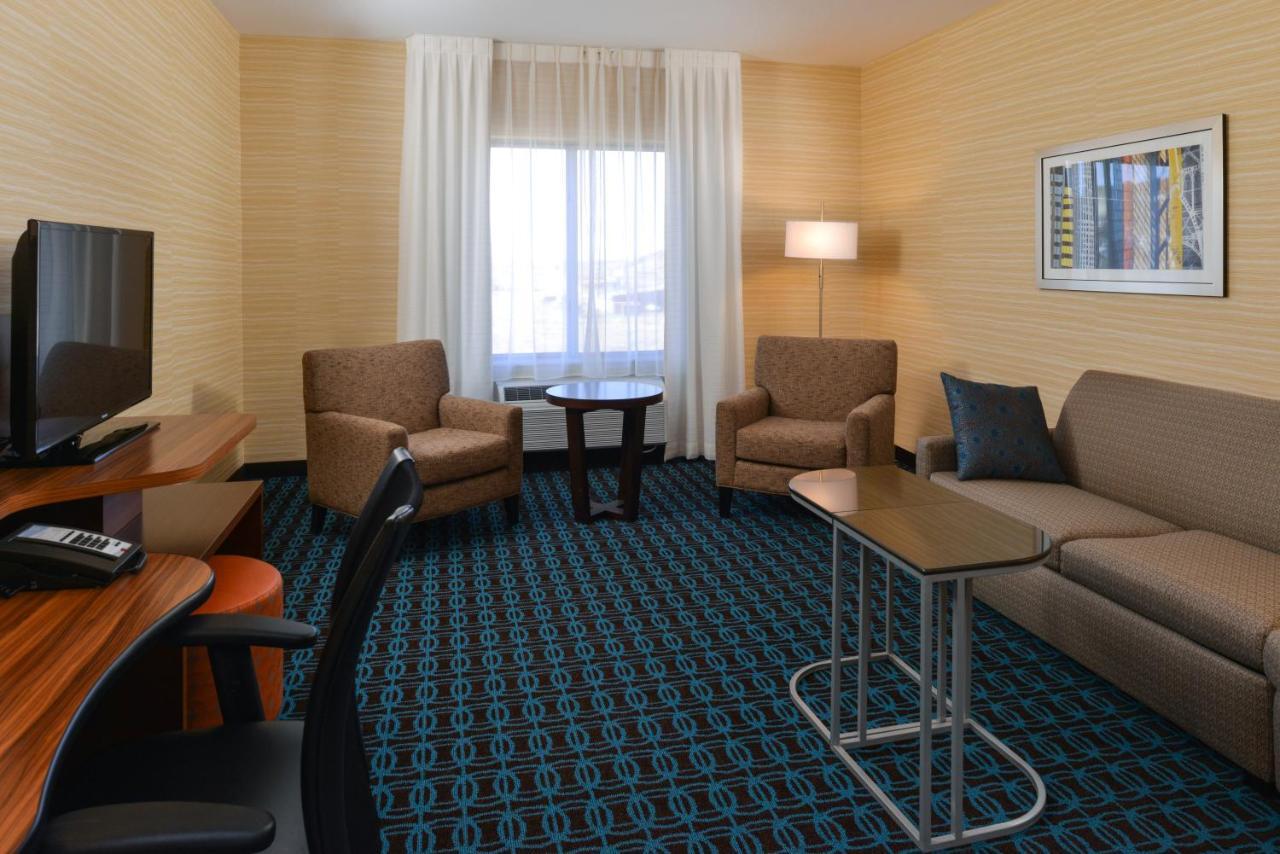 Fairfield Inn & Suites By Marriott Gallup Bagian luar foto