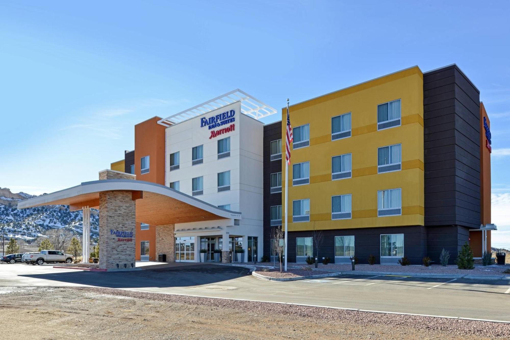 Fairfield Inn & Suites By Marriott Gallup Bagian luar foto